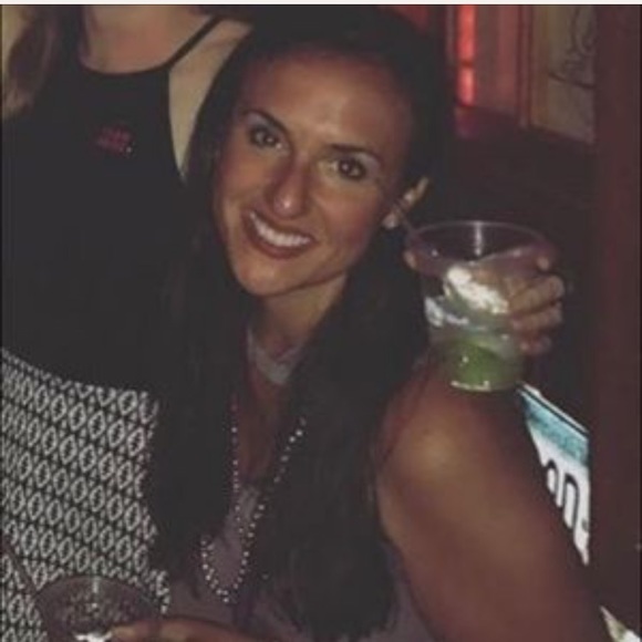 Hi I’m Kim! Thanks for stopping by. - Picture 1 of 1